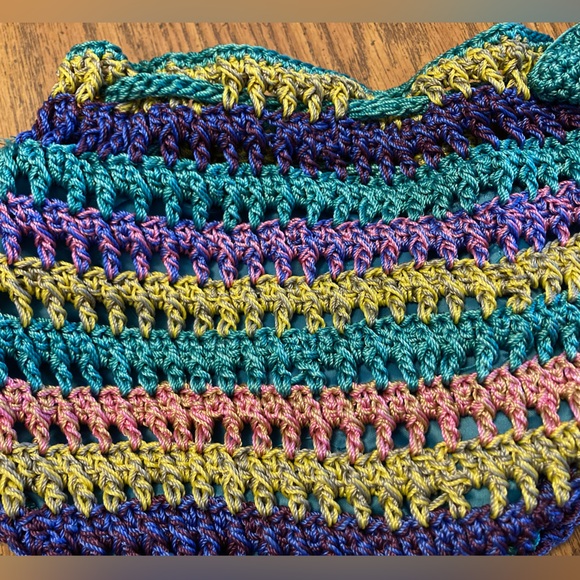Mudd Crochet Crossbody Bag - Multicolored - like new - Picture 2 of 5
